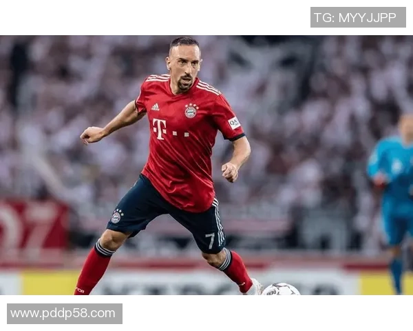 身高1米74的足球球星是谁 如何看待他的技术风格与球场表现